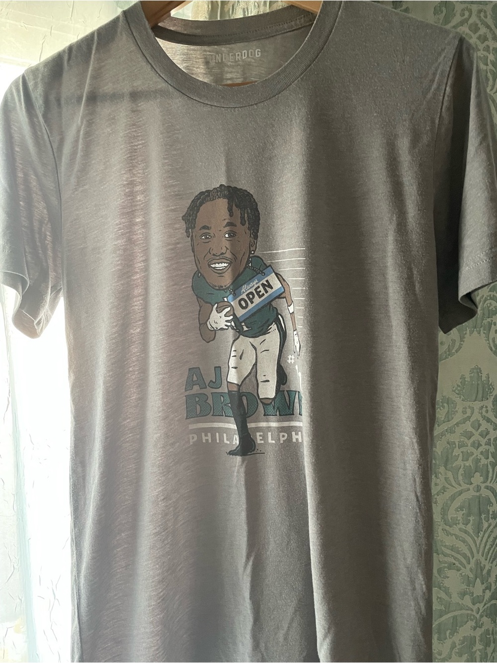 RARE Jason Kelce Brand Underdog Apparel Philly shirt w/ AJ Brown Graphic size S